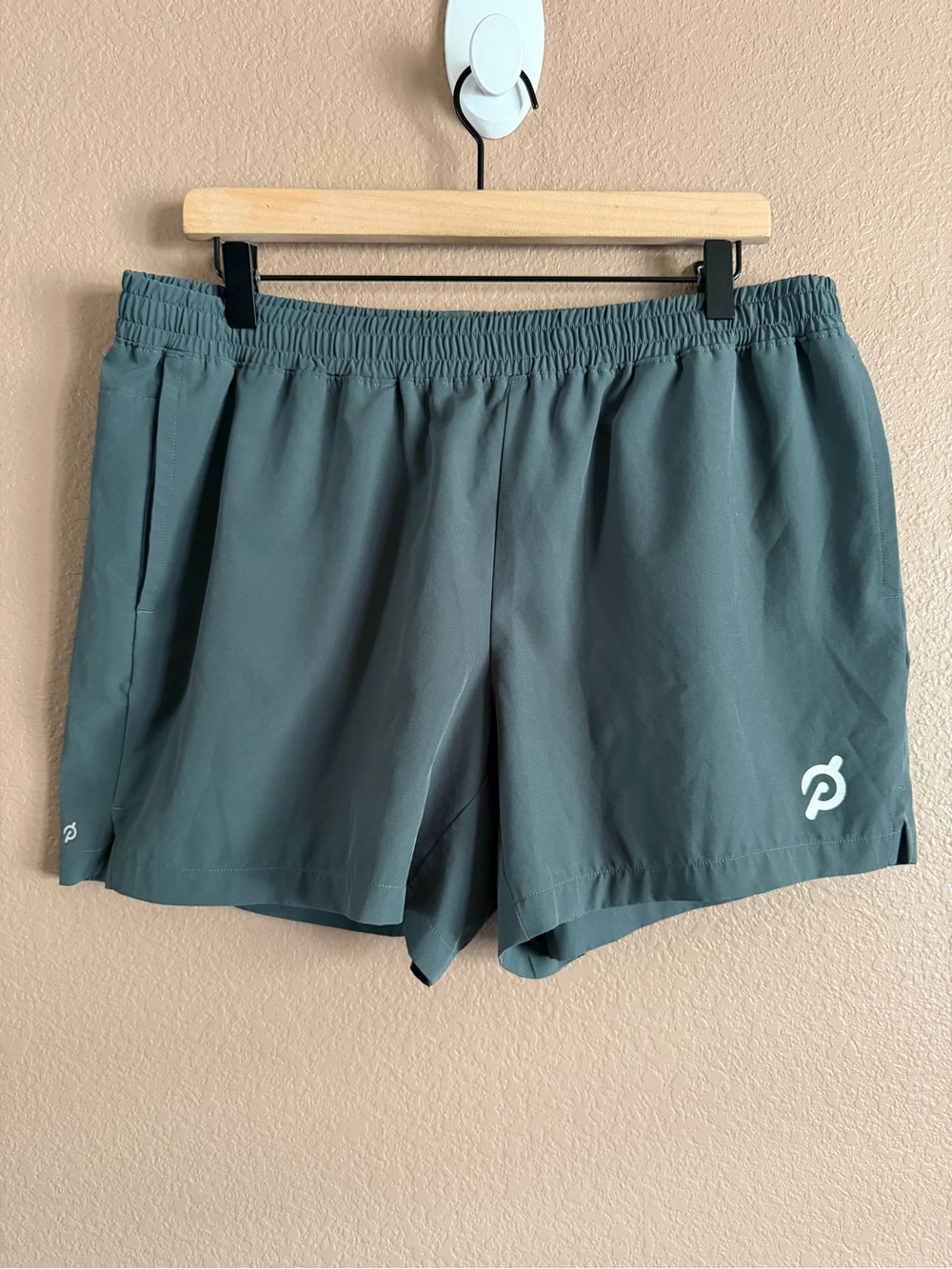 Peloton Women’s Drawstring Athletic Shorts Size Large